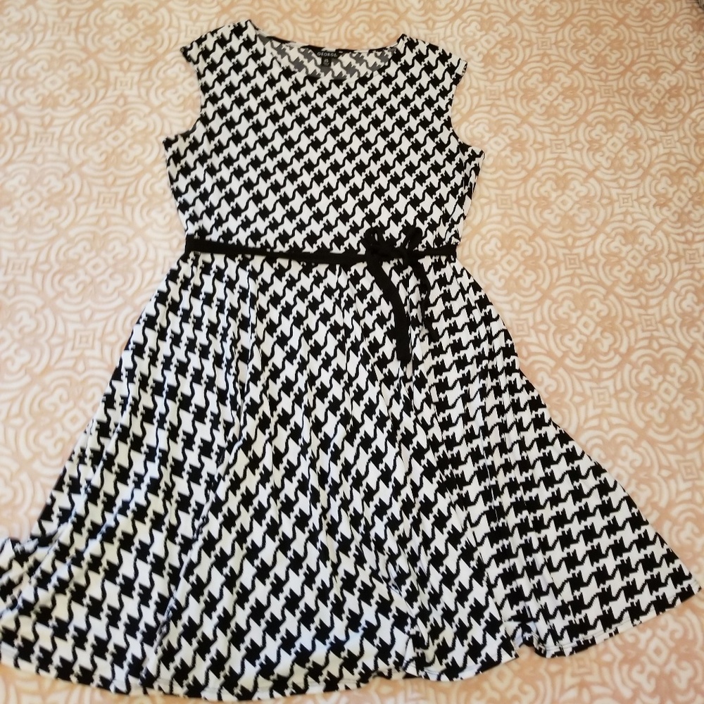 George hounds tooth knee legnth dress large